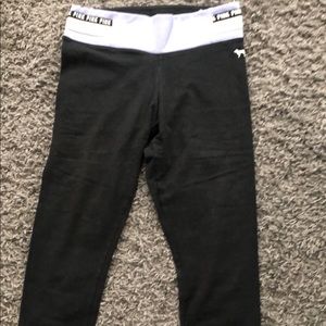 VS crop leggings